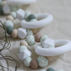 GLACIAL TEETHING TOY Eucalyptus