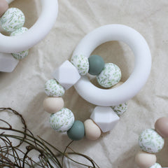 GLACIAL TEETHING TOY Eucalyptus