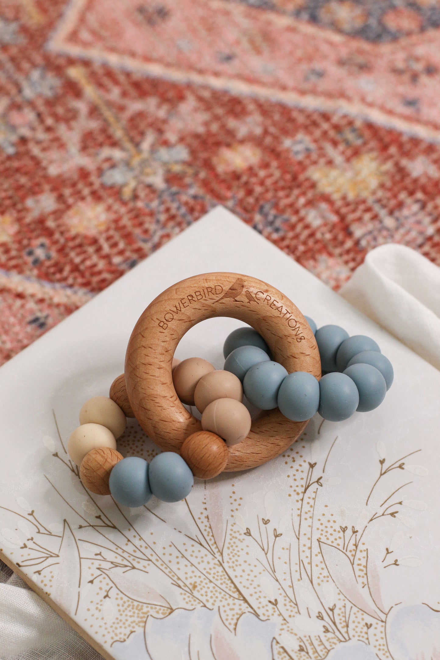 WONDEROUS TEETHING TOY Neutrals