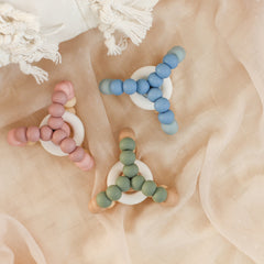 TRIPLET TEETHING TOY Neutrals