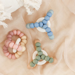 TRIPLET TEETHING TOY Neutrals