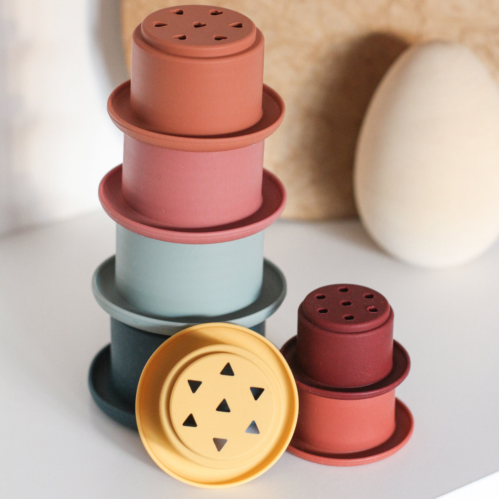 Stacking cups