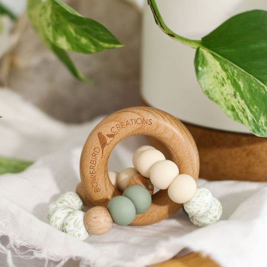 WONDEROUS TEETHING TOY Eucalyptus