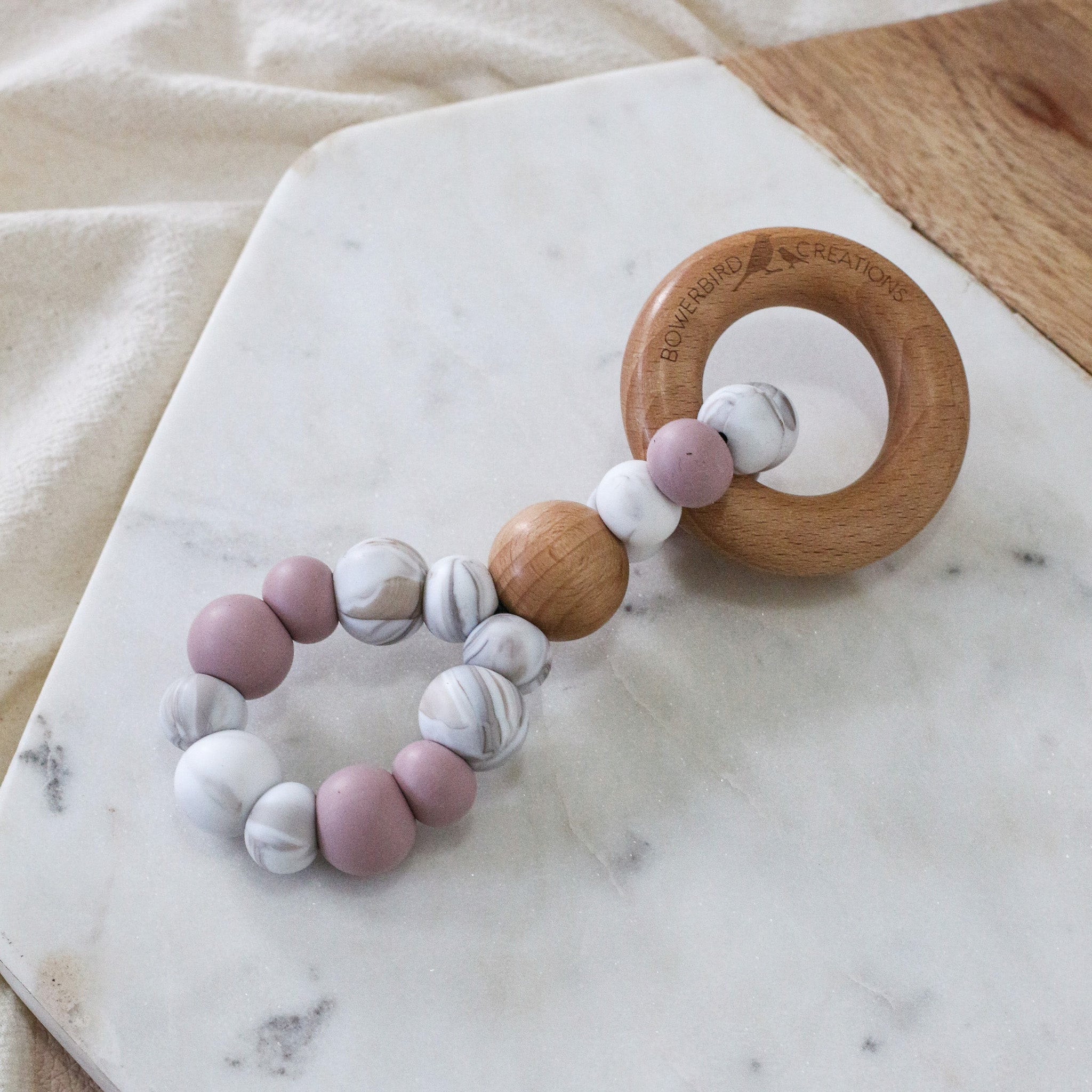 INFINITY TEETHING TOY Marble - Pink/Mauve/Beige