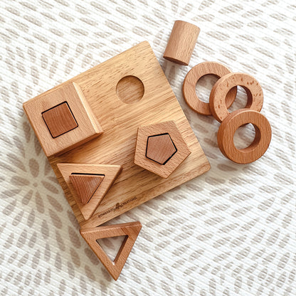 Shape sorting puzzle