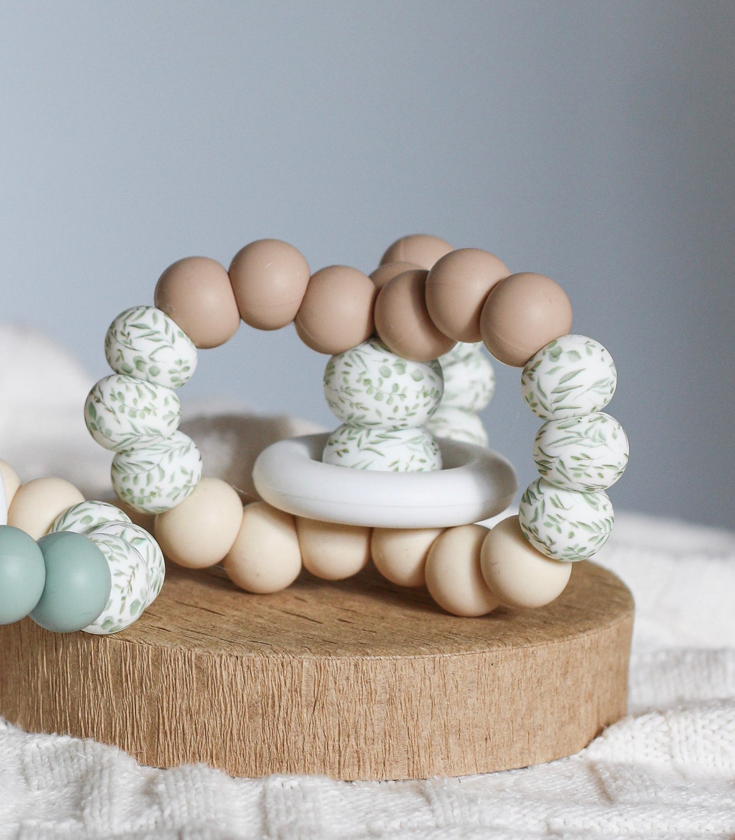 TRIPLET TEETHING TOY Eucalyptus