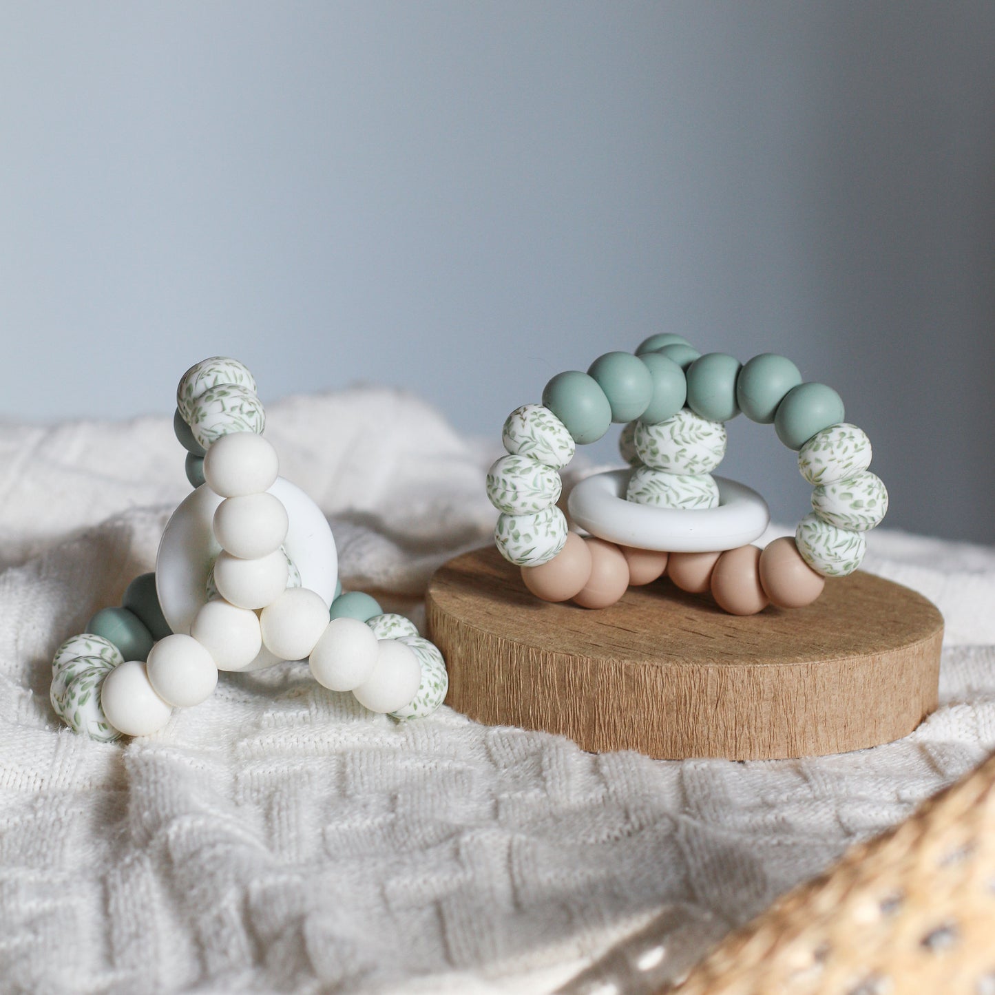 TRIPLET TEETHING TOY Eucalyptus