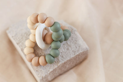 TRIPLET TEETHING TOY Neutrals