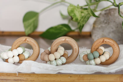 WONDEROUS TEETHING TOY Eucalyptus